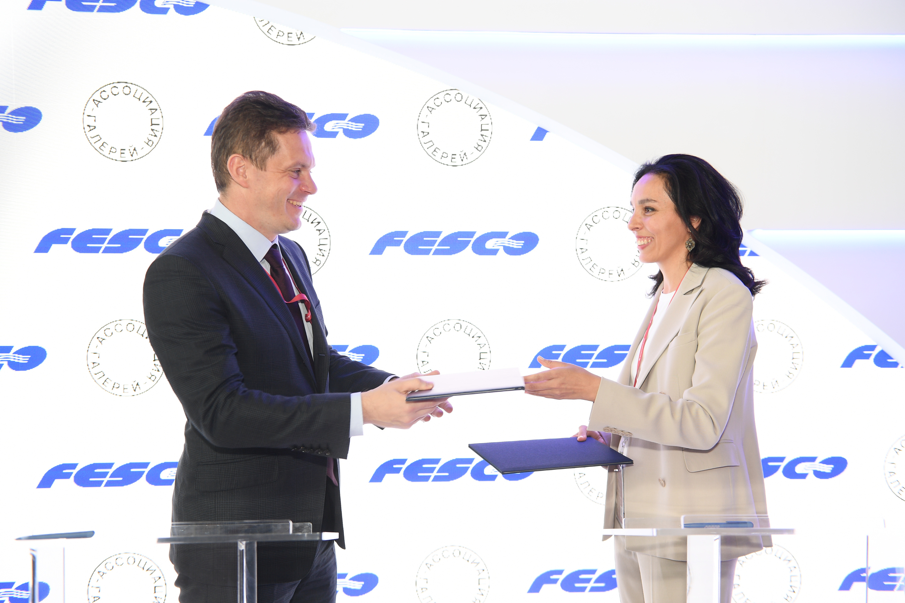 FESCO и Ассоциация галерей поддержат современное искусство во Владивостоке 
