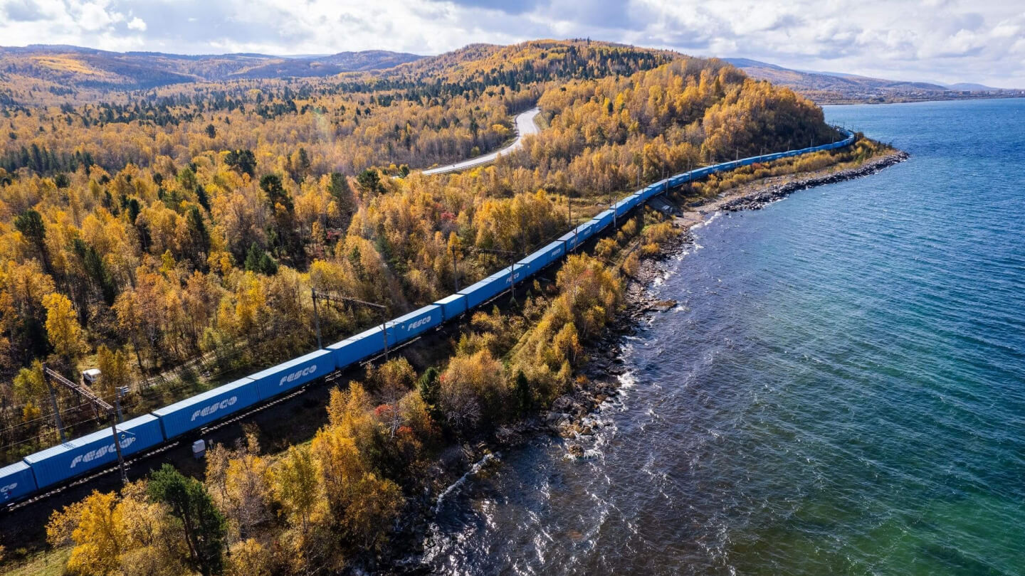 Regular container train Saint Petersburg — Irkutsk (FNBS)