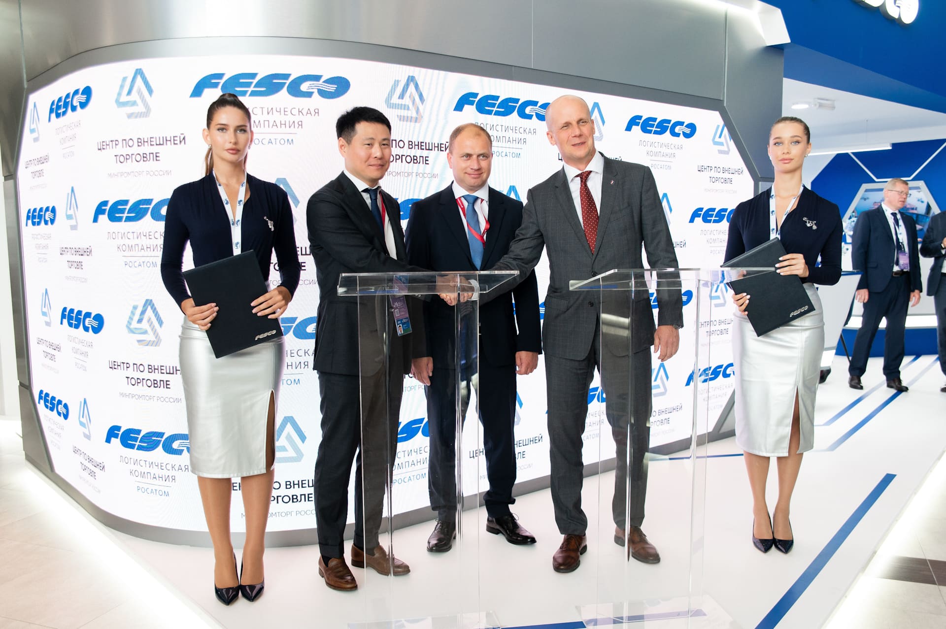 FESCO и Центр по внешней торговле при Минпромторге России наладят логистическую поддержку отечественного бизнеса