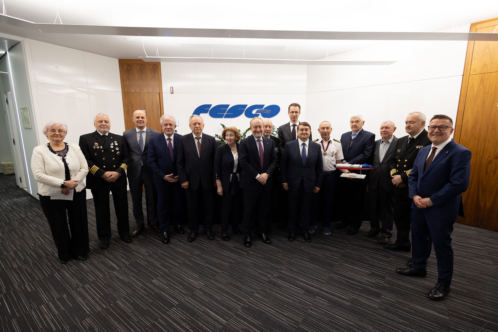 Главными героями торжественной встречи к 145-летию FESCO стали ветераны Группы 