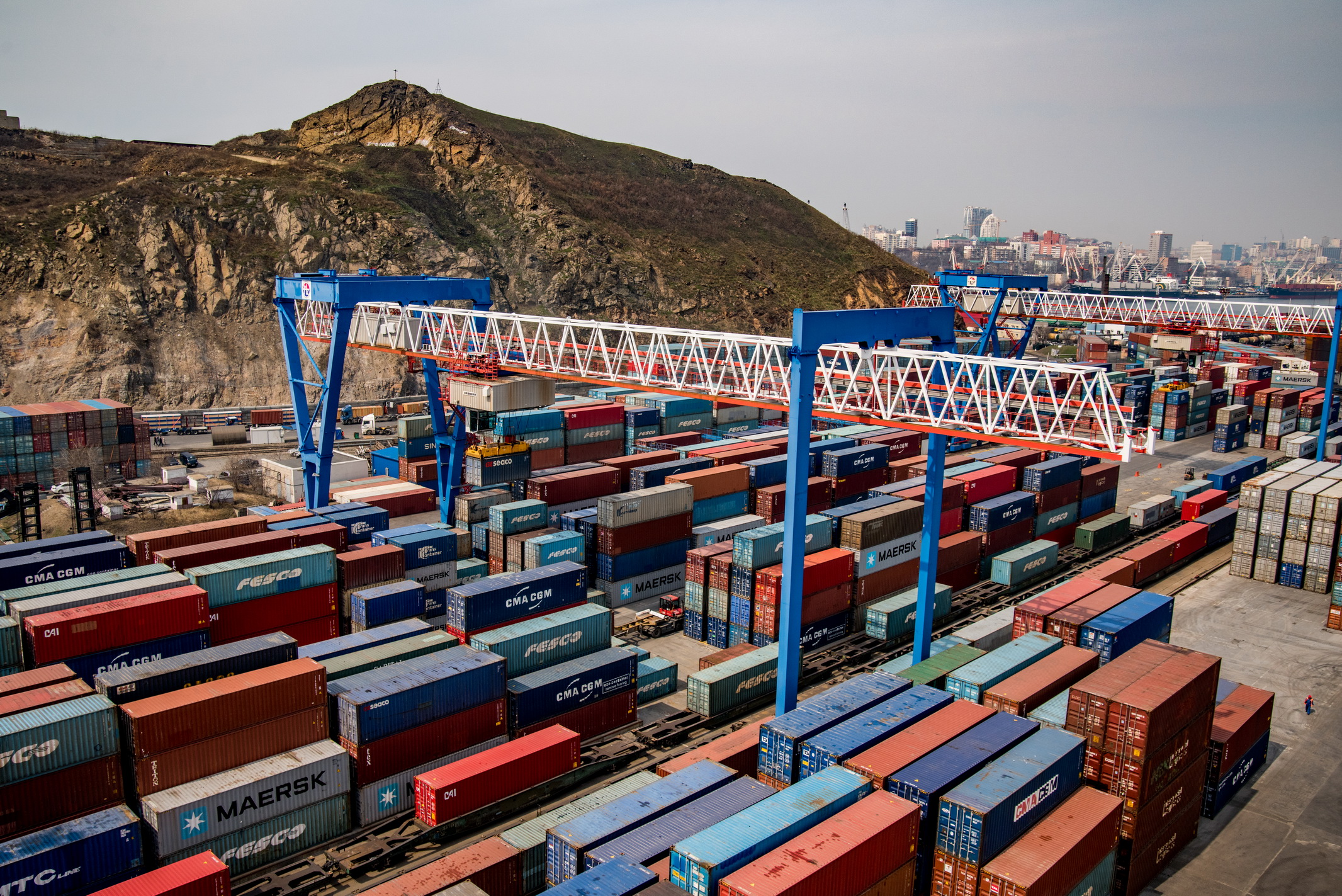 Грузооборот ВМТП за 11,5 месяцев достиг исторического максимума – 10 млн тонн