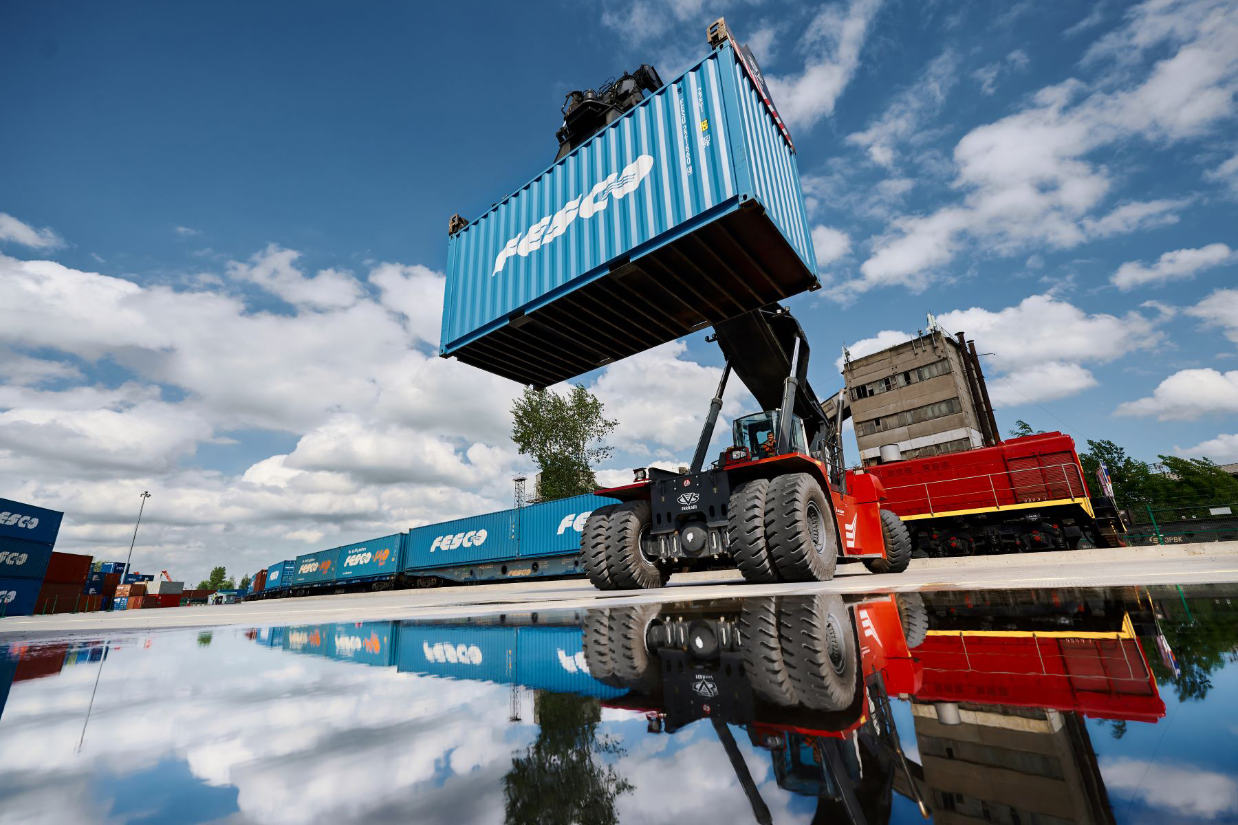 FESCO запустила прямой ж/д сервис из Вьетнама в Россию