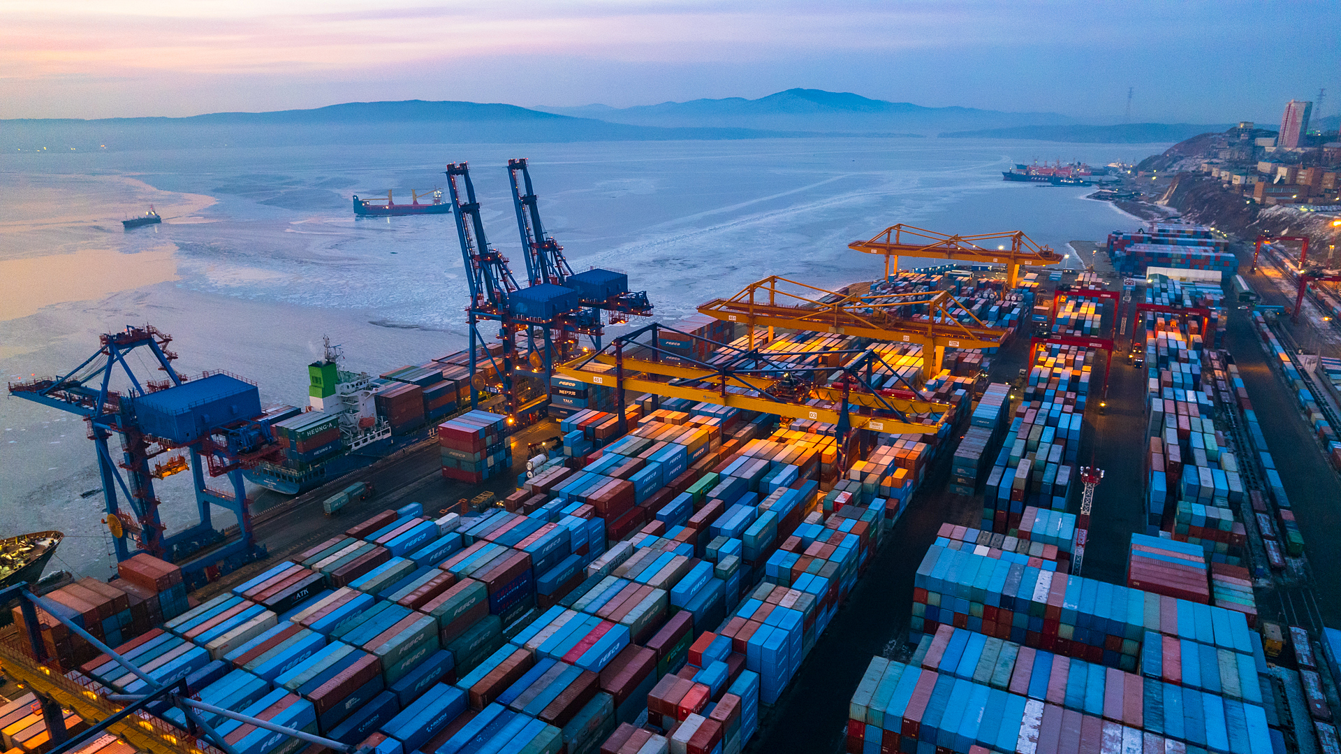 ВМТП обработал рекордные почти 860 тысяч TEU по итогам 2023 года