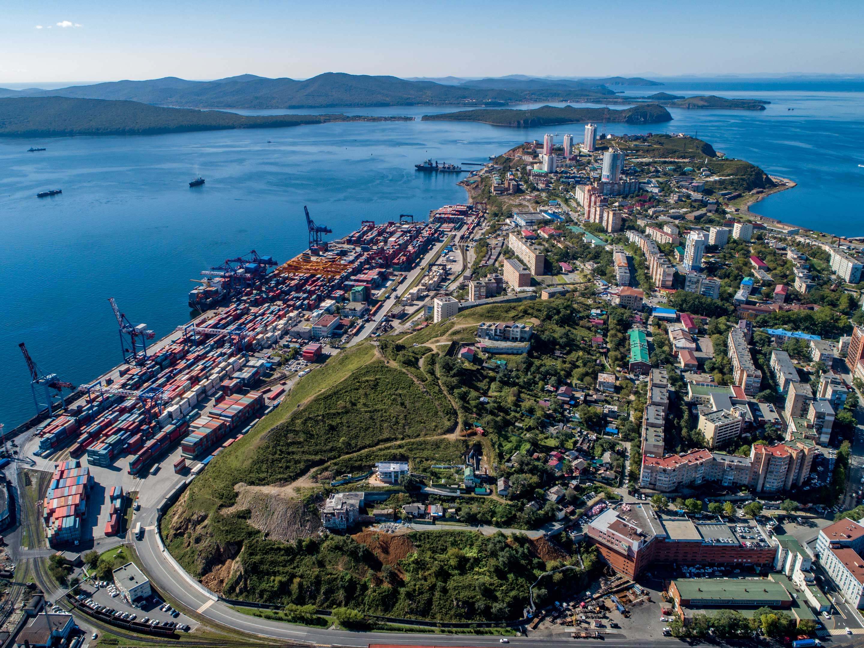 In the first half of 2019, Commercial Port of Vladivostok handled 5.6 million tons of various types of cargo, a historical record for the enterprise. In the first half of 2019, Commercial Port of Vladivostok handled 5.6 million tons of various types of cargo, a historical record for the enterprise.